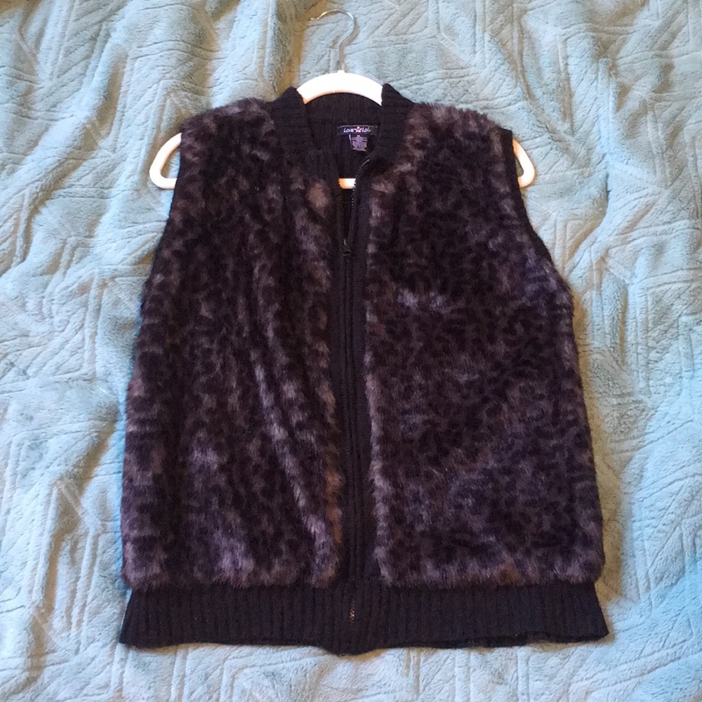 Black vest NWOT cheetah print